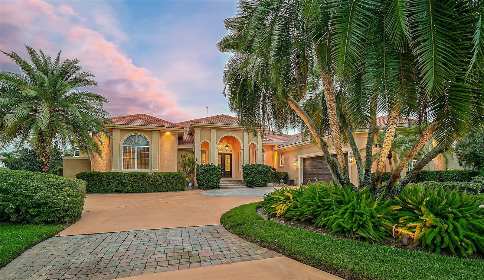 909 MACEWEN DR, OSPREY, FL