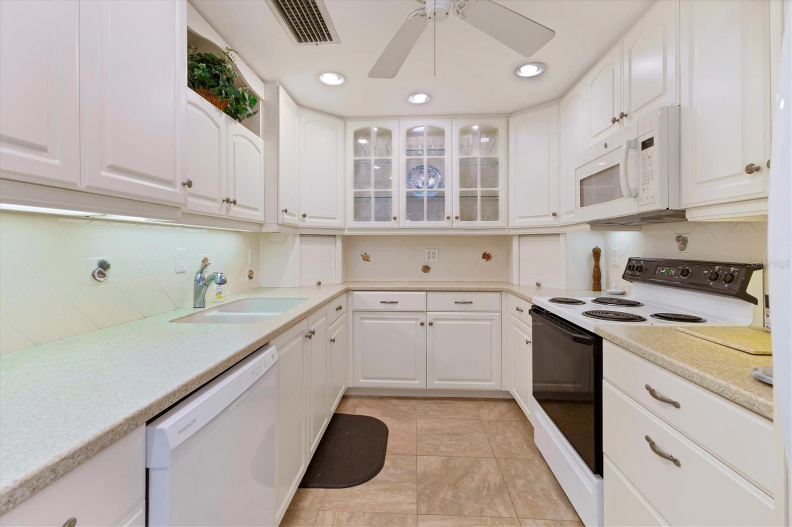 4485 GULF OF MEXICO DR #PH2, LONGBOAT KEY, FL — photo 8