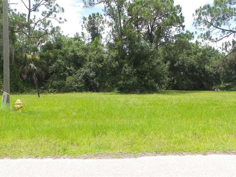 16641 ACAPULCO RD, PUNTA GORDA, FL