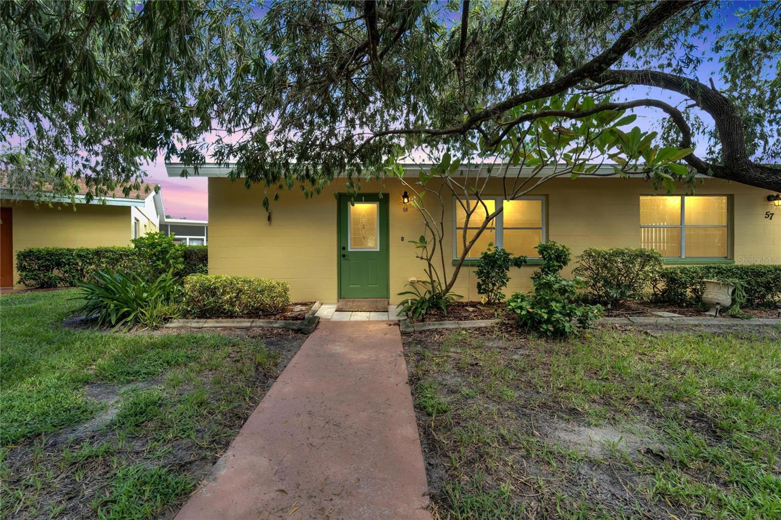 401 DORCHESTER PL #58, SUN CITY CENTER, FL