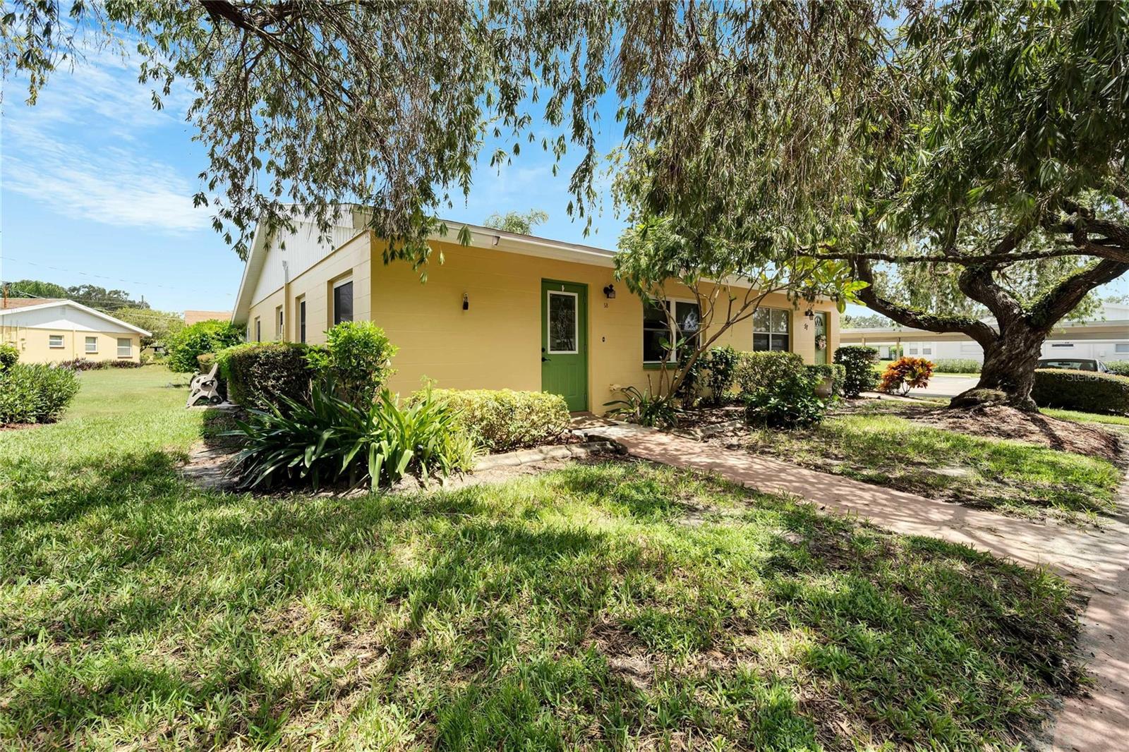 401 DORCHESTER PL #58, SUN CITY CENTER, FL — photo 20