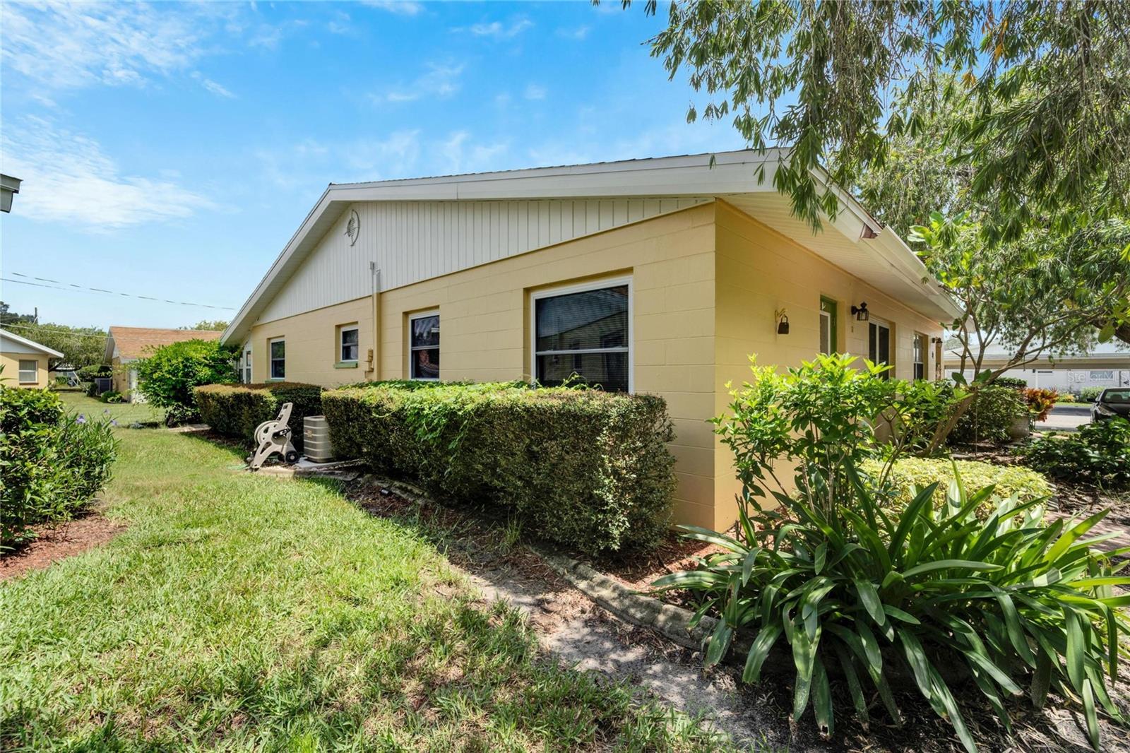 401 DORCHESTER PL #58, SUN CITY CENTER, FL — photo 21