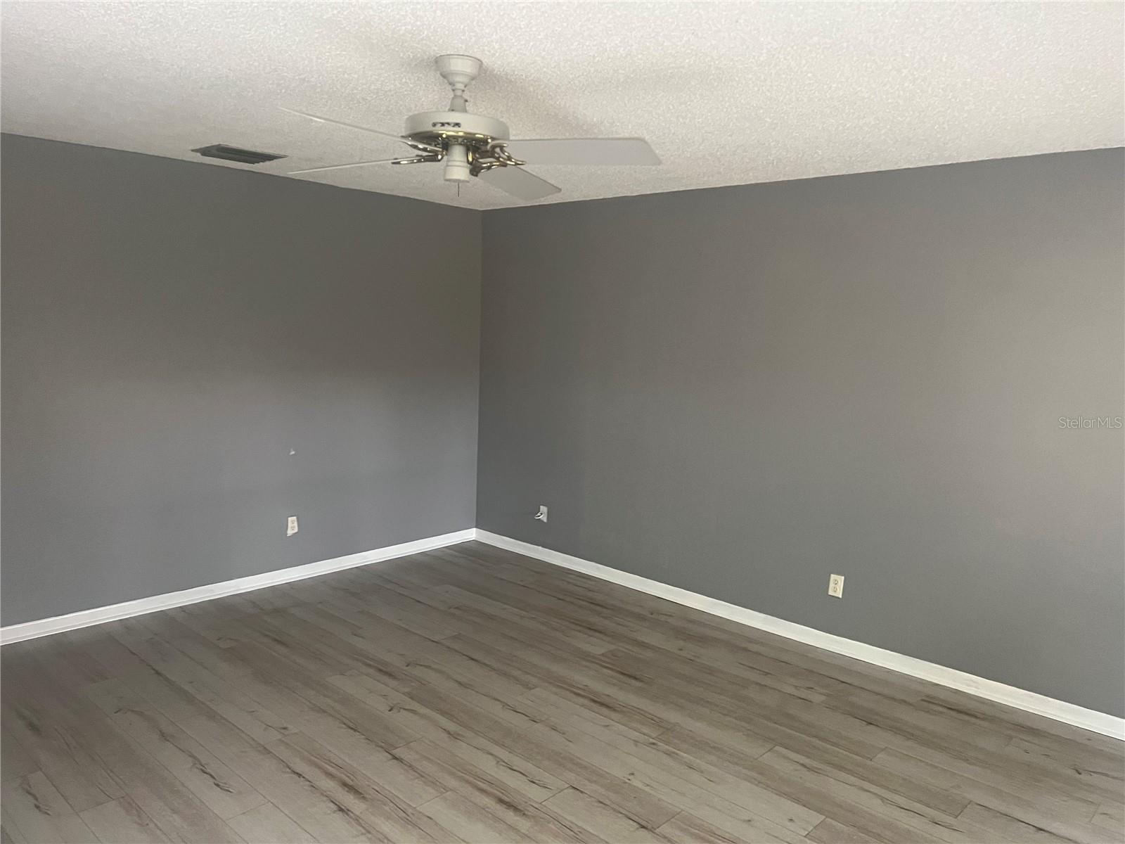 401 DORCHESTER PL #58, SUN CITY CENTER, FL — photo 9