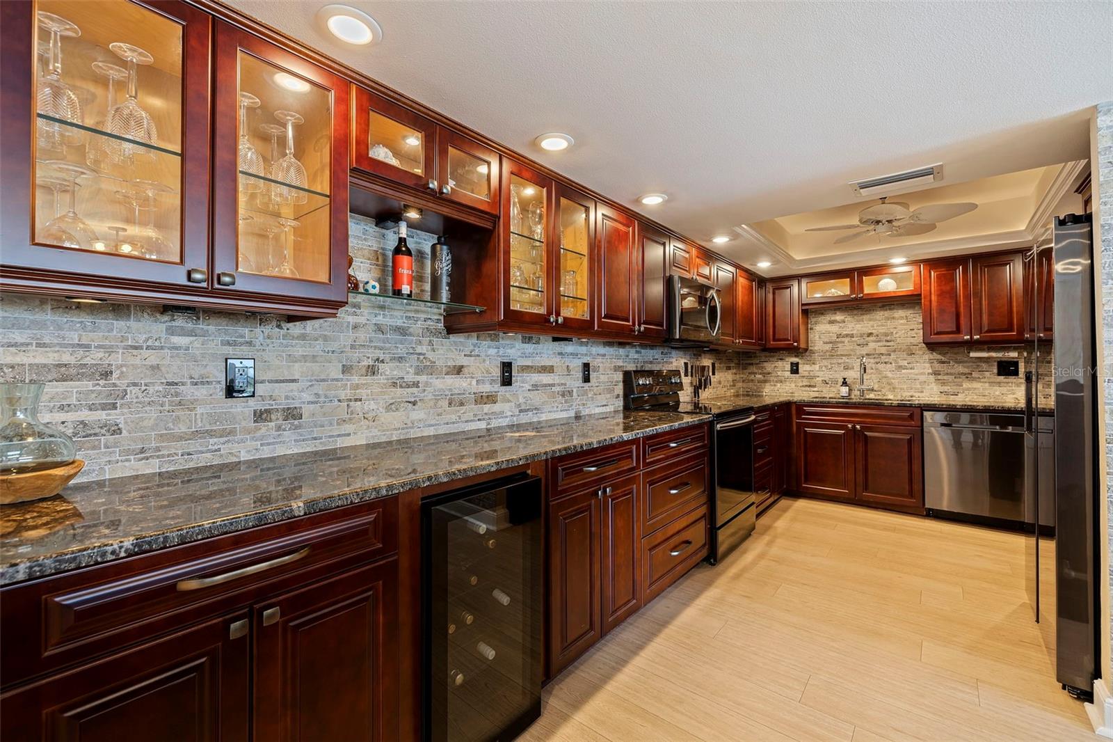 7650 BAYSHORE DR #1005, TREASURE ISLAND, FL — photo 20