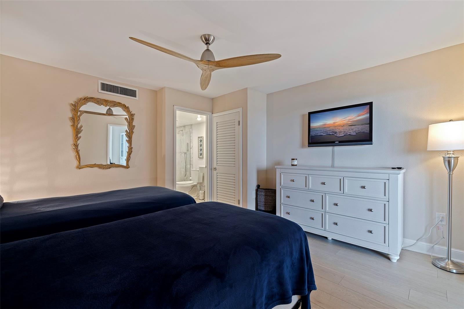 7650 BAYSHORE DR #1005, TREASURE ISLAND, FL — photo 30