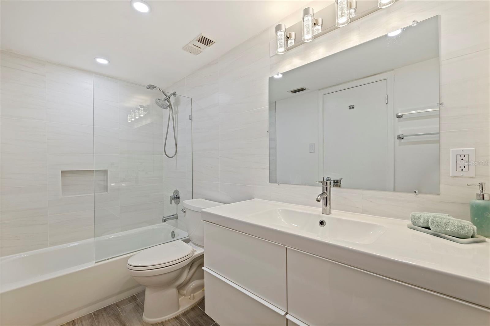 6145 SUN BLVD #304, ST PETERSBURG, FL — photo 15