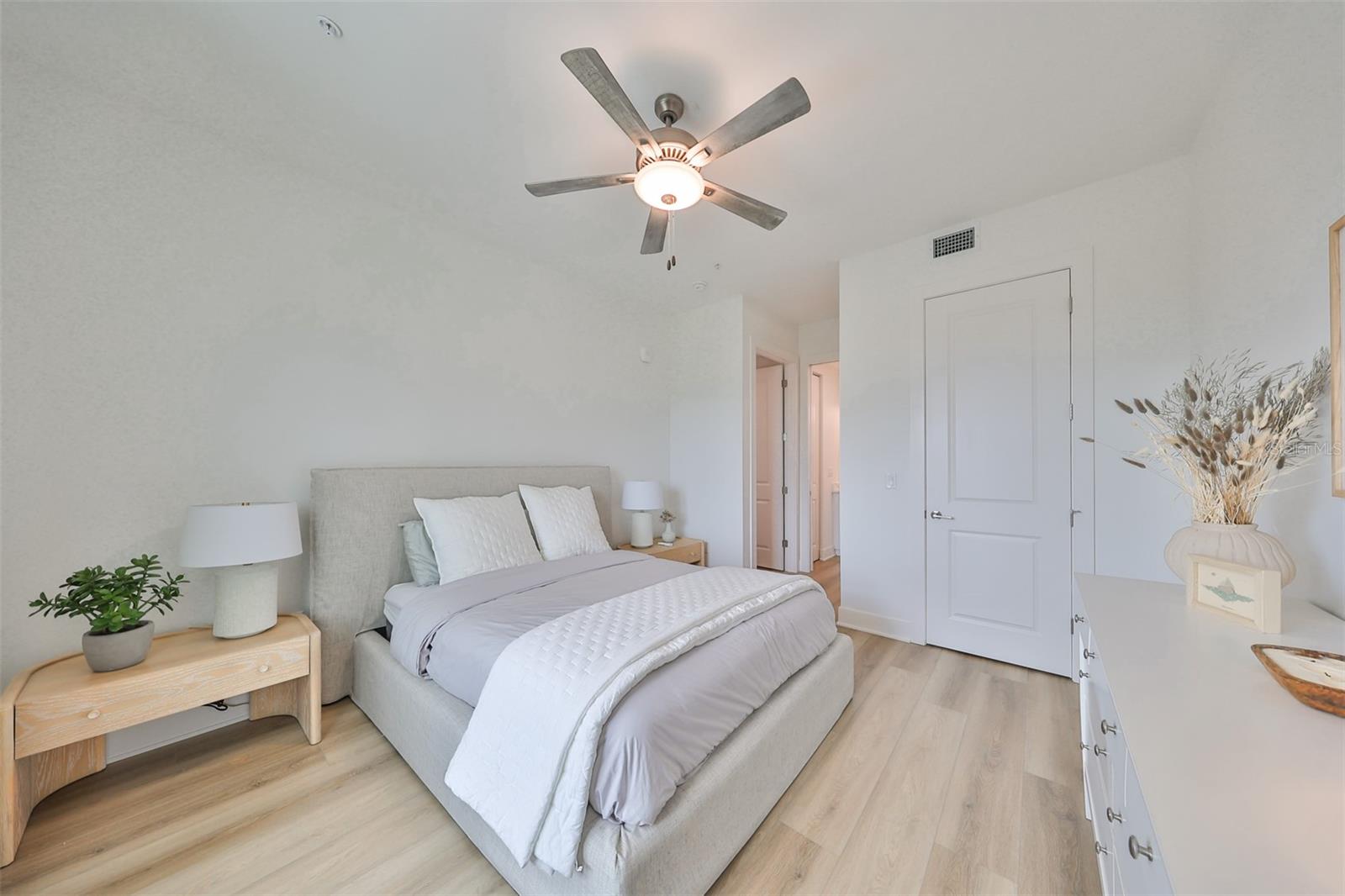 400 150TH #402, MADEIRA BEACH, FL — photo 25