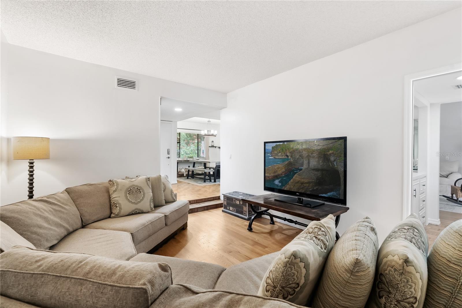 303 OLD MILL POND RD #303, PALM HARBOR, FL — photo 12