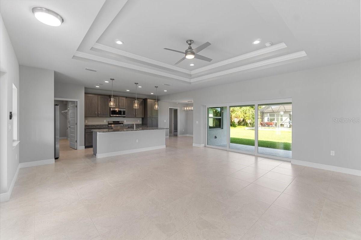 9461 ATTICA CIR, PORT CHARLOTTE, FL — photo 6