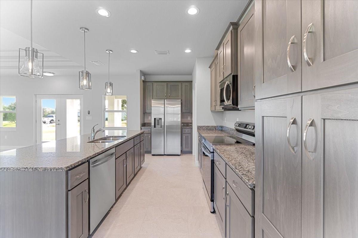 9461 ATTICA CIR, PORT CHARLOTTE, FL — photo 9