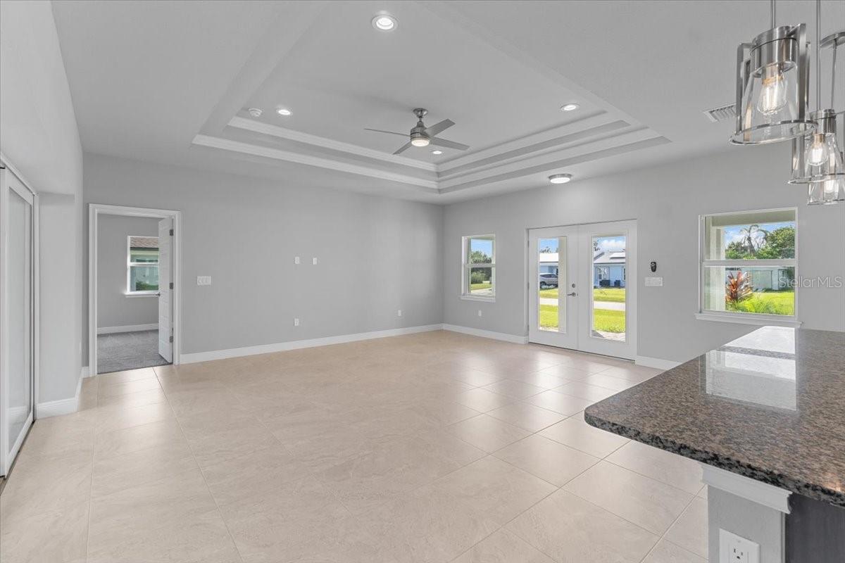 9461 ATTICA CIR, PORT CHARLOTTE, FL — photo 10