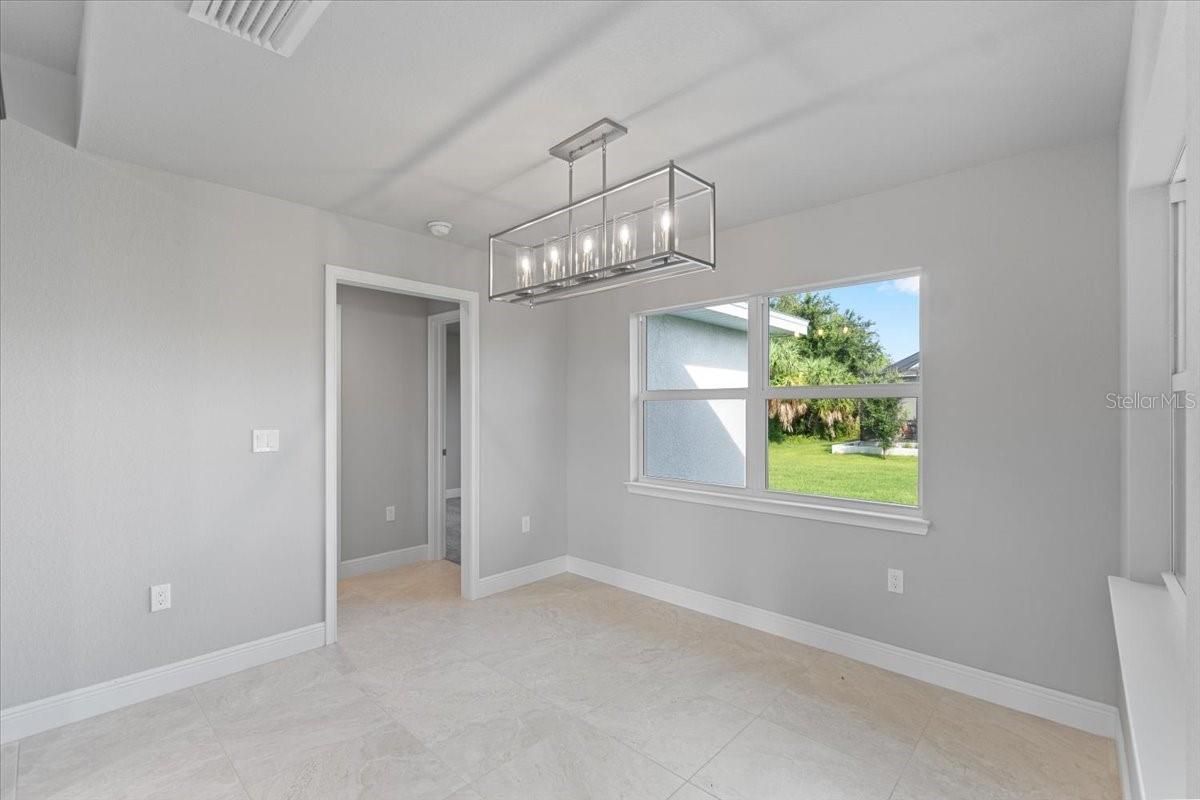 9461 ATTICA CIR, PORT CHARLOTTE, FL — photo 14