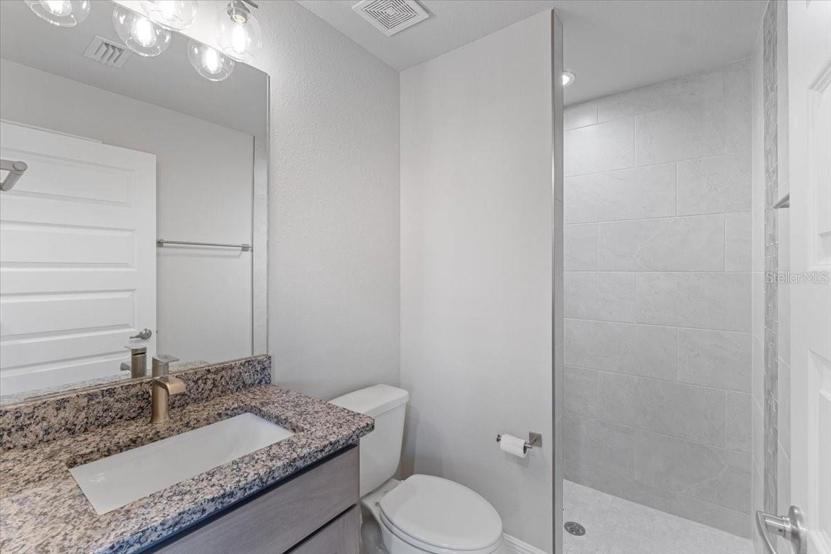 9461 ATTICA CIR, PORT CHARLOTTE, FL — photo 15