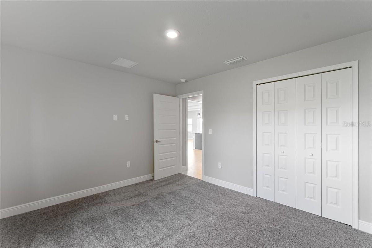 9461 ATTICA CIR, PORT CHARLOTTE, FL — photo 17