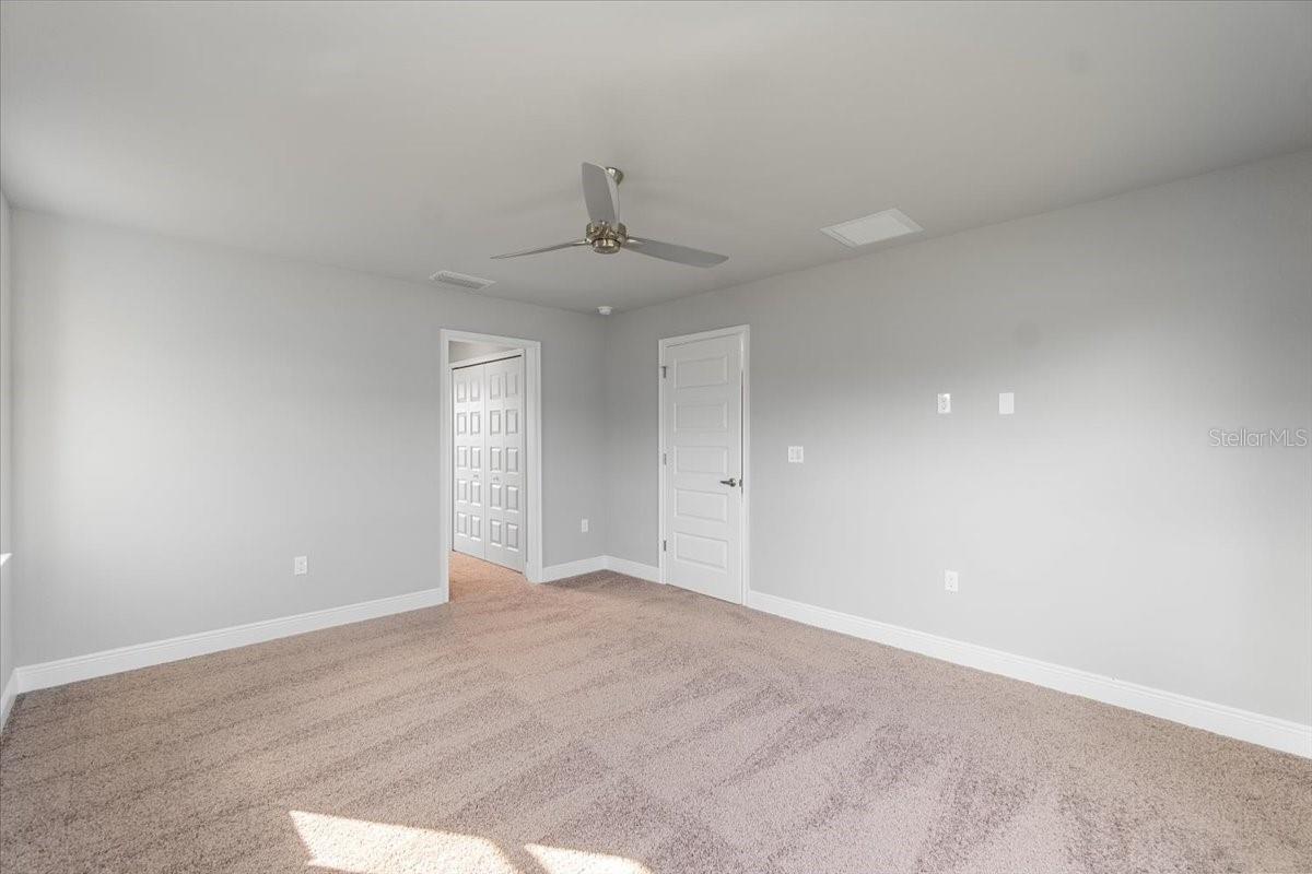 9461 ATTICA CIR, PORT CHARLOTTE, FL — photo 22