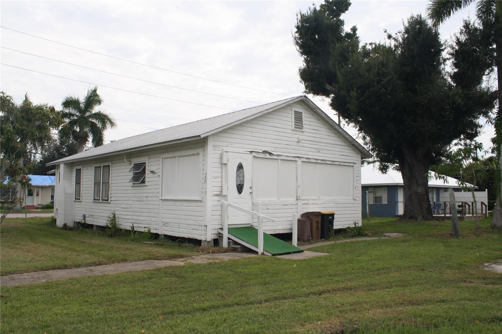 702 W OLYMPIA AVE, PUNTA GORDA, FL — photo 6