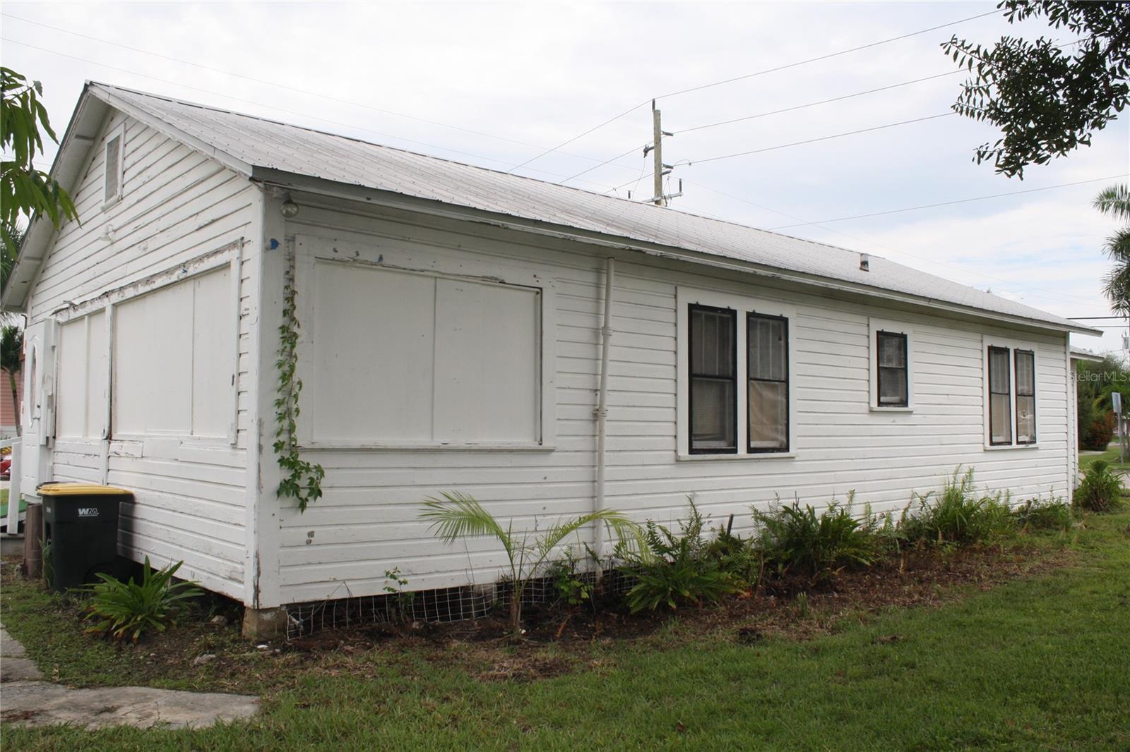 702 W OLYMPIA AVE, PUNTA GORDA, FL — photo 7