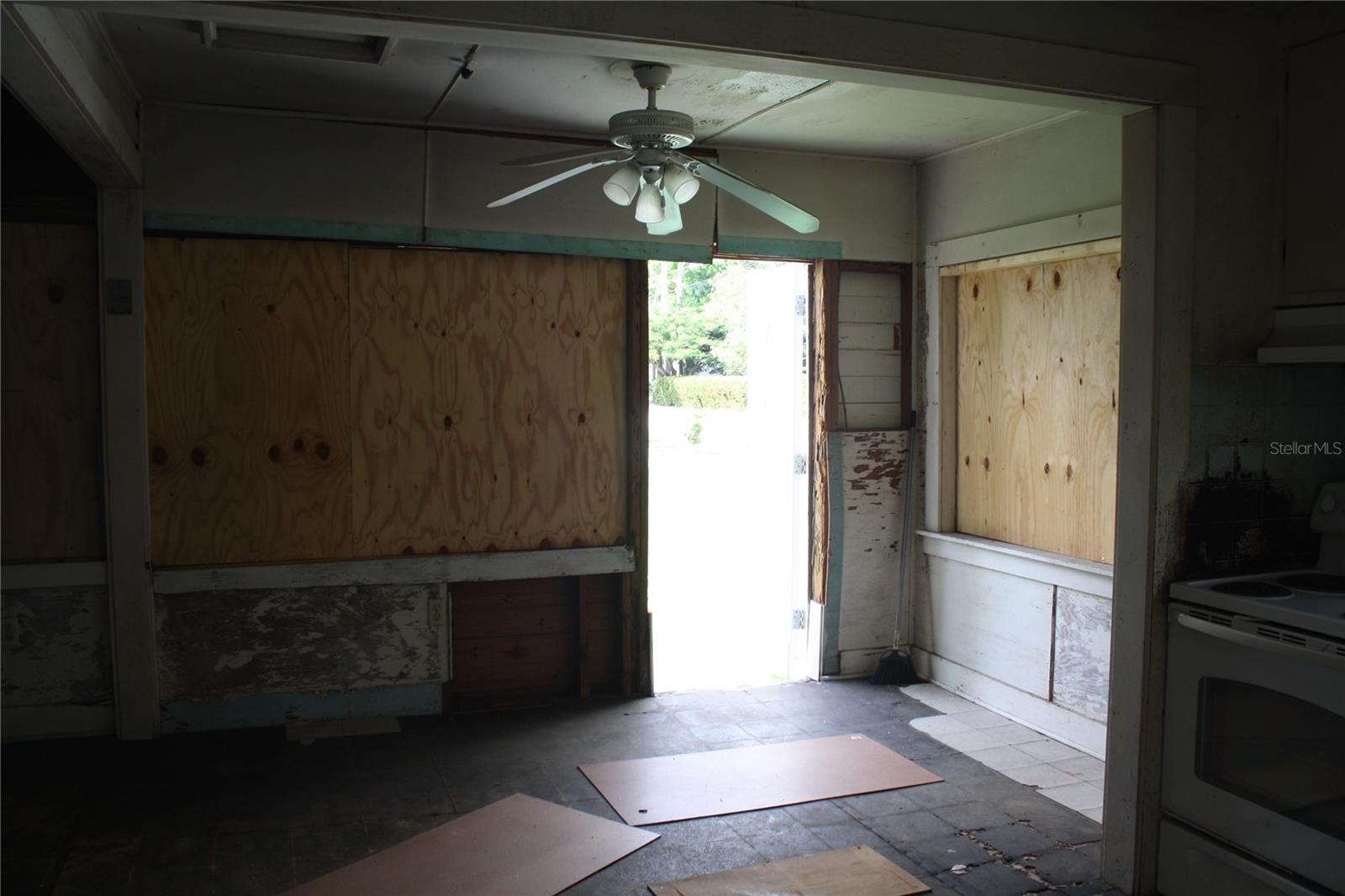 702 W OLYMPIA AVE, PUNTA GORDA, FL — photo 13