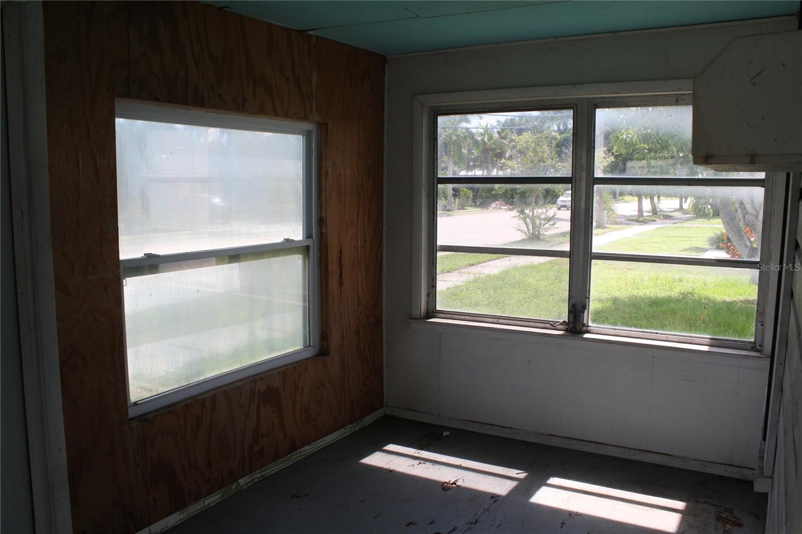702 W OLYMPIA AVE, PUNTA GORDA, FL — photo 19