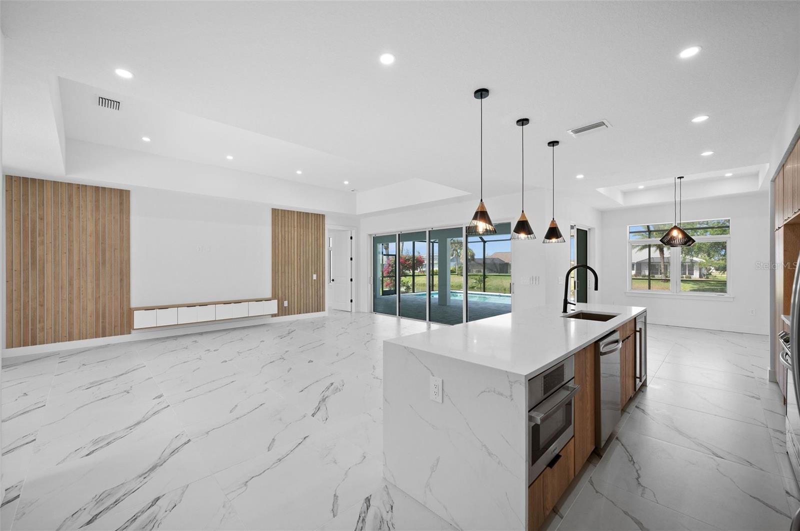 45 BUNKER LN, ROTONDA WEST, FL — photo 11