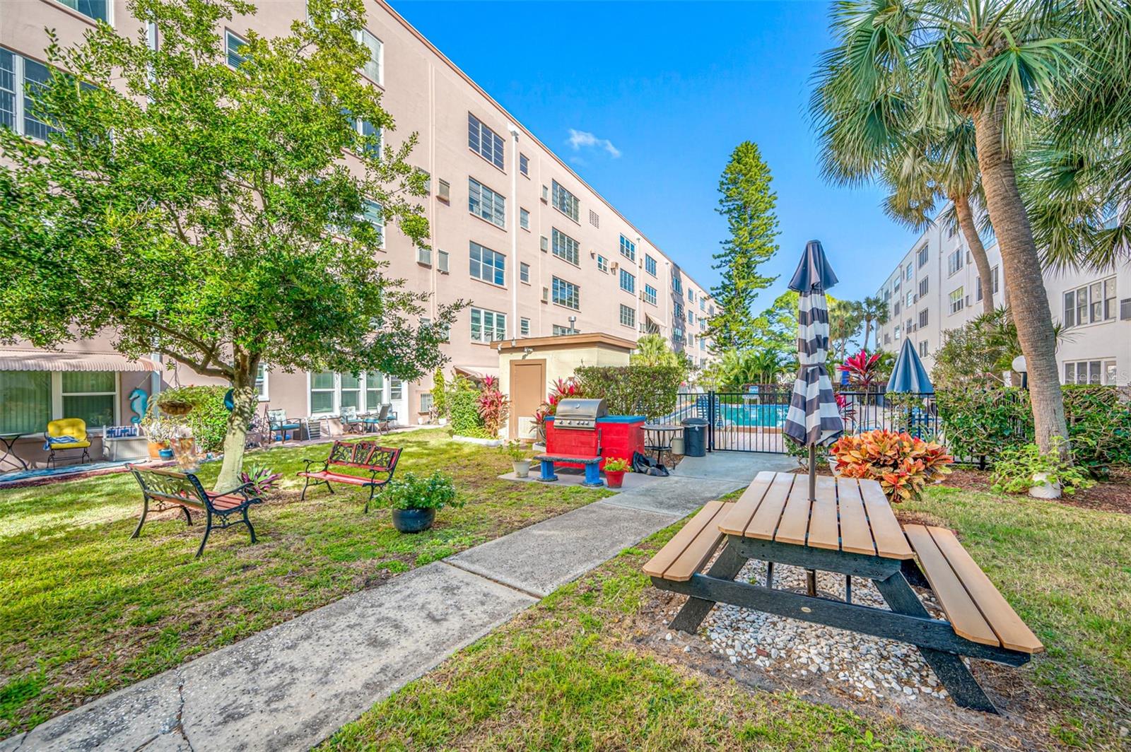 5521 80TH ST N #310, ST PETERSBURG, FL — photo 44