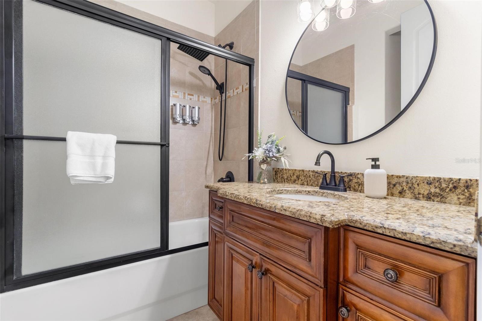 11302 SOUTHWIND LAKE DR, GIBSONTON, FL — photo 38