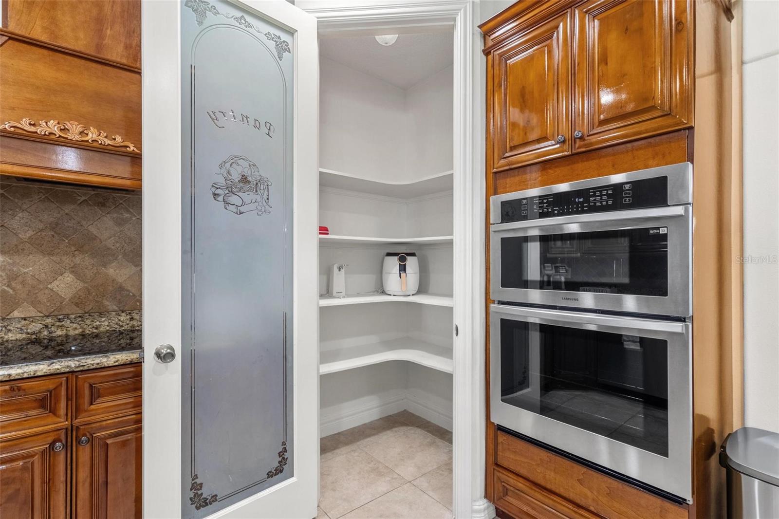 11302 SOUTHWIND LAKE DR, GIBSONTON, FL — photo 47