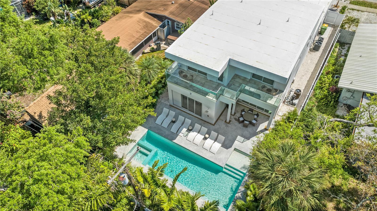 2327 HILLVIEW ST, SARASOTA, FL — photo 52