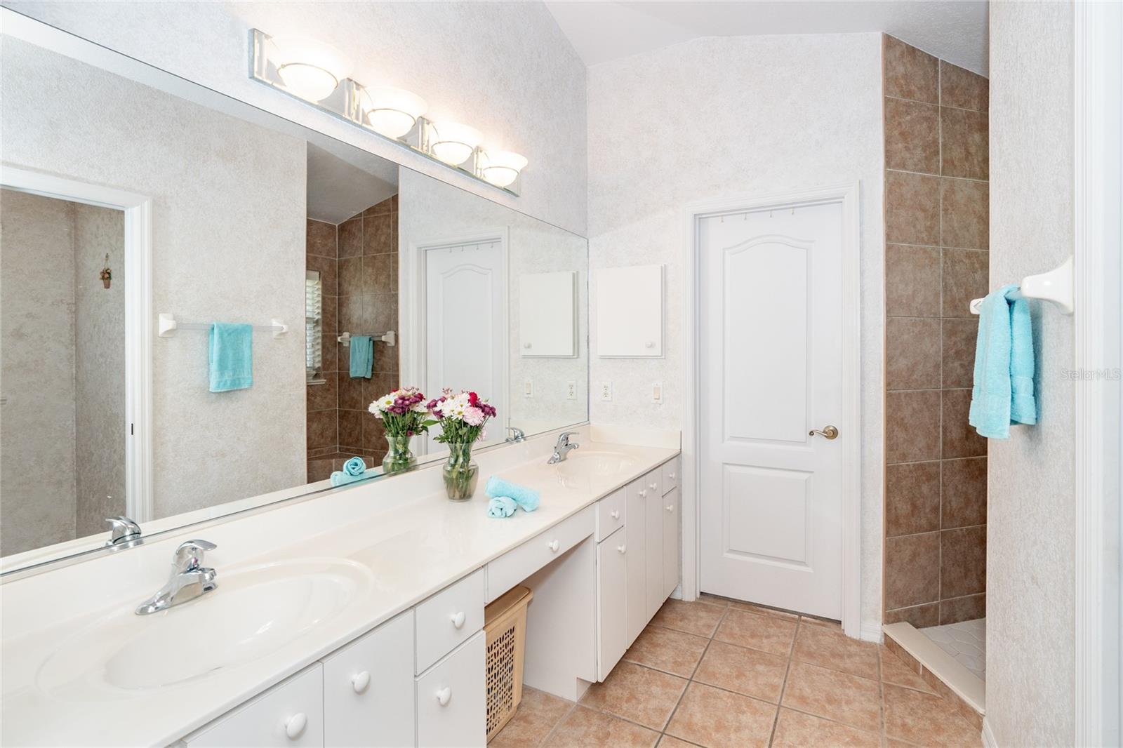 8216 PARKSIDE DR, ENGLEWOOD, FL — photo 31