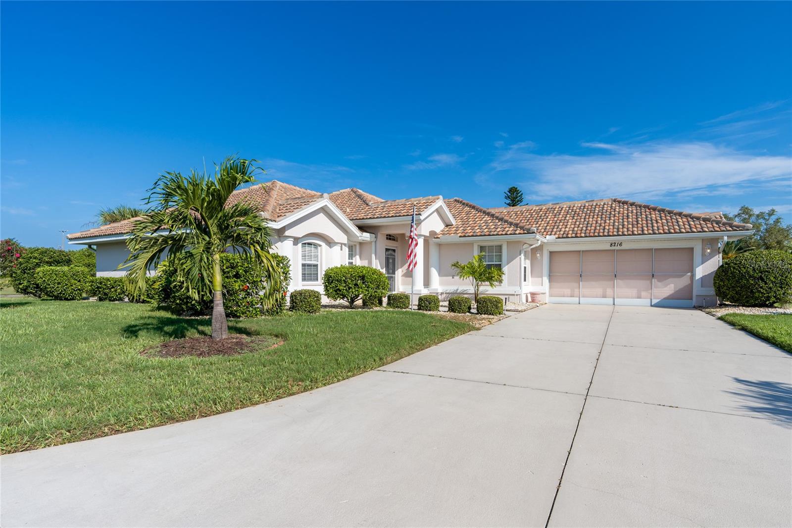 8216 PARKSIDE DR, ENGLEWOOD, FL