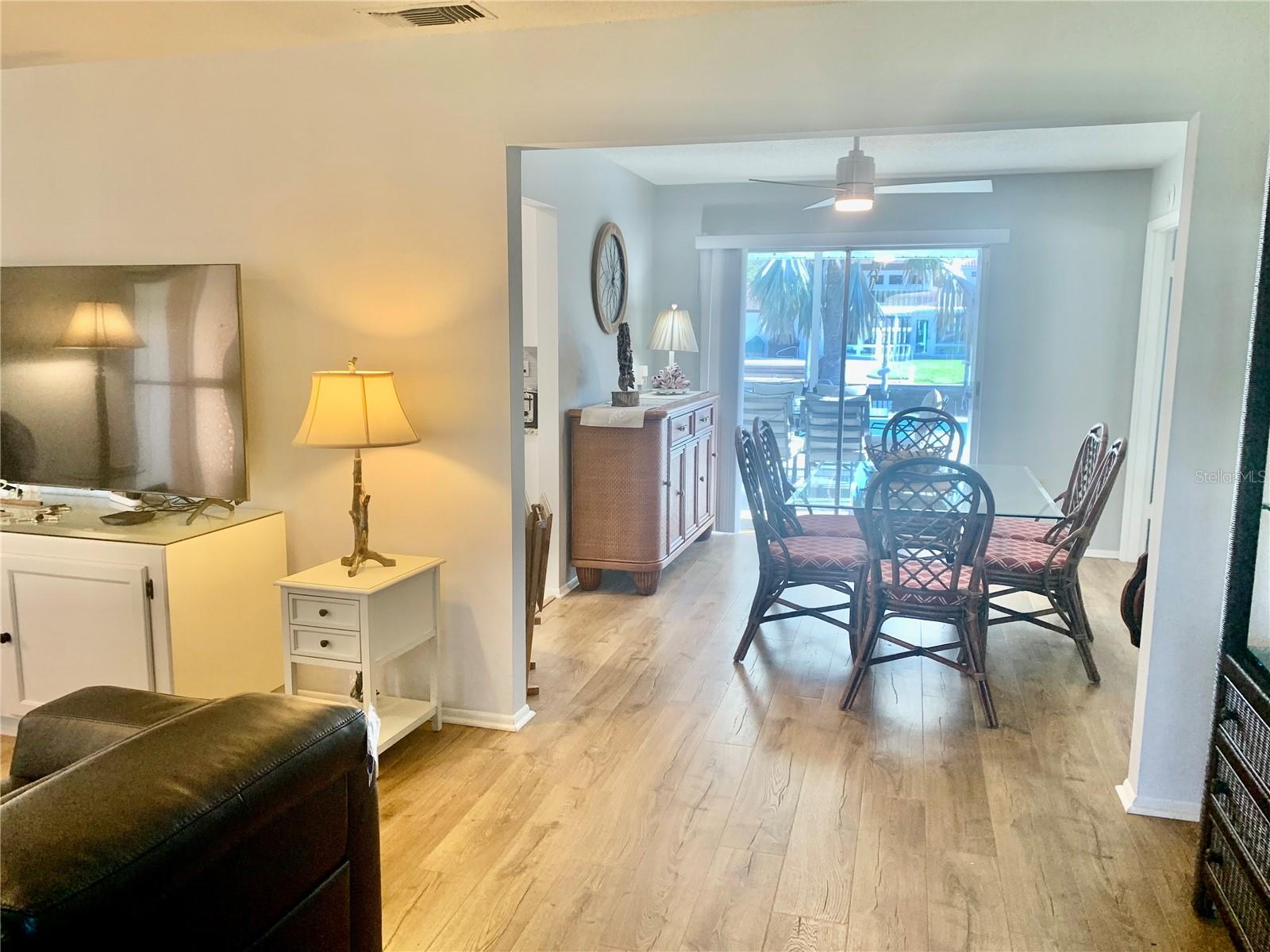 1714 MEADOWOOD ST, SARASOTA, FL — photo 12
