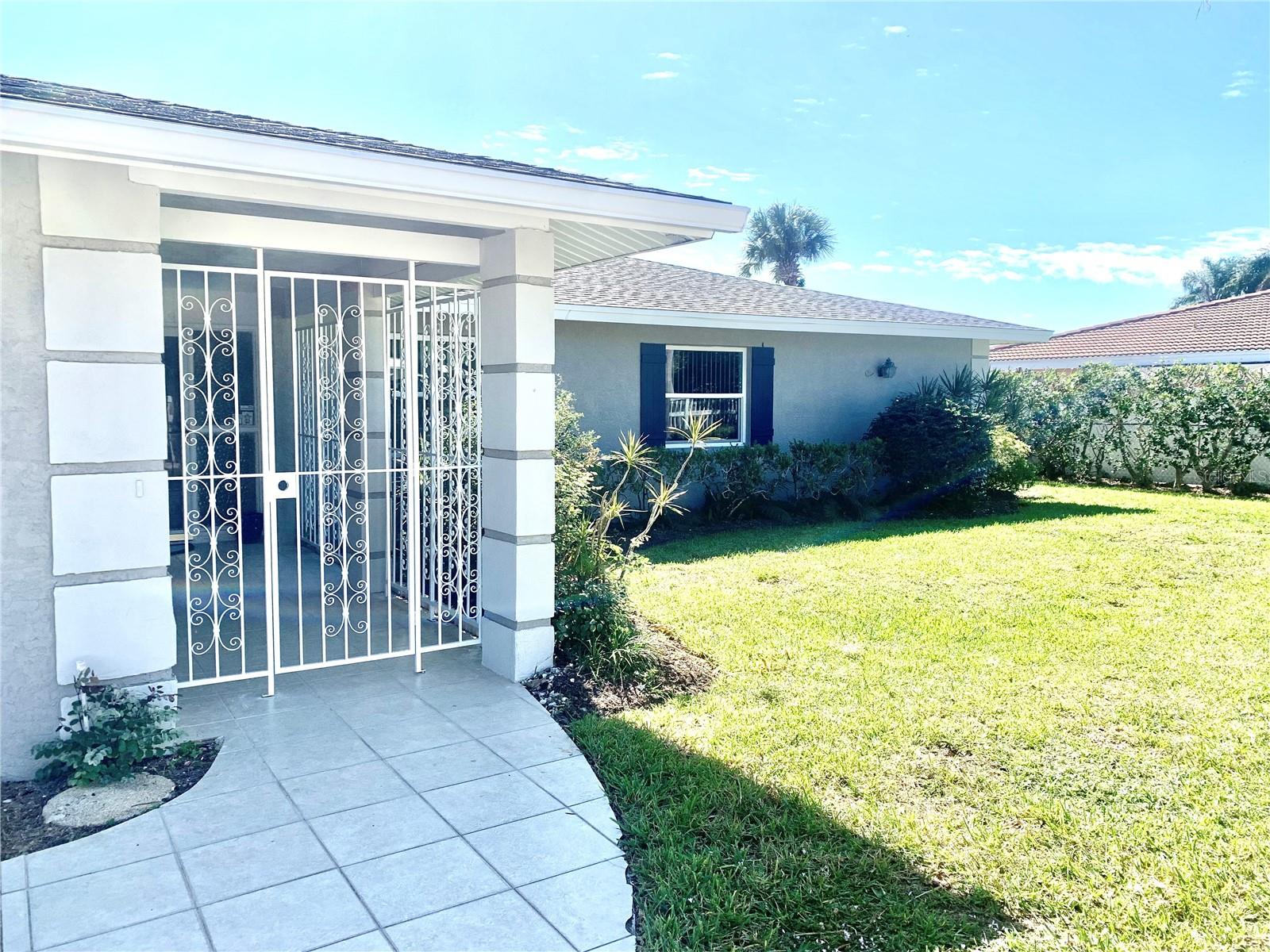 1714 MEADOWOOD ST, SARASOTA, FL — photo 5