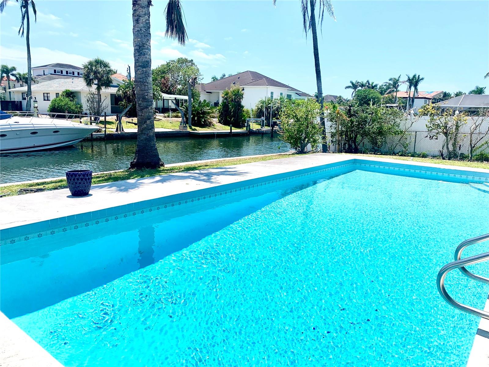 1714 MEADOWOOD ST, SARASOTA, FL — photo 48