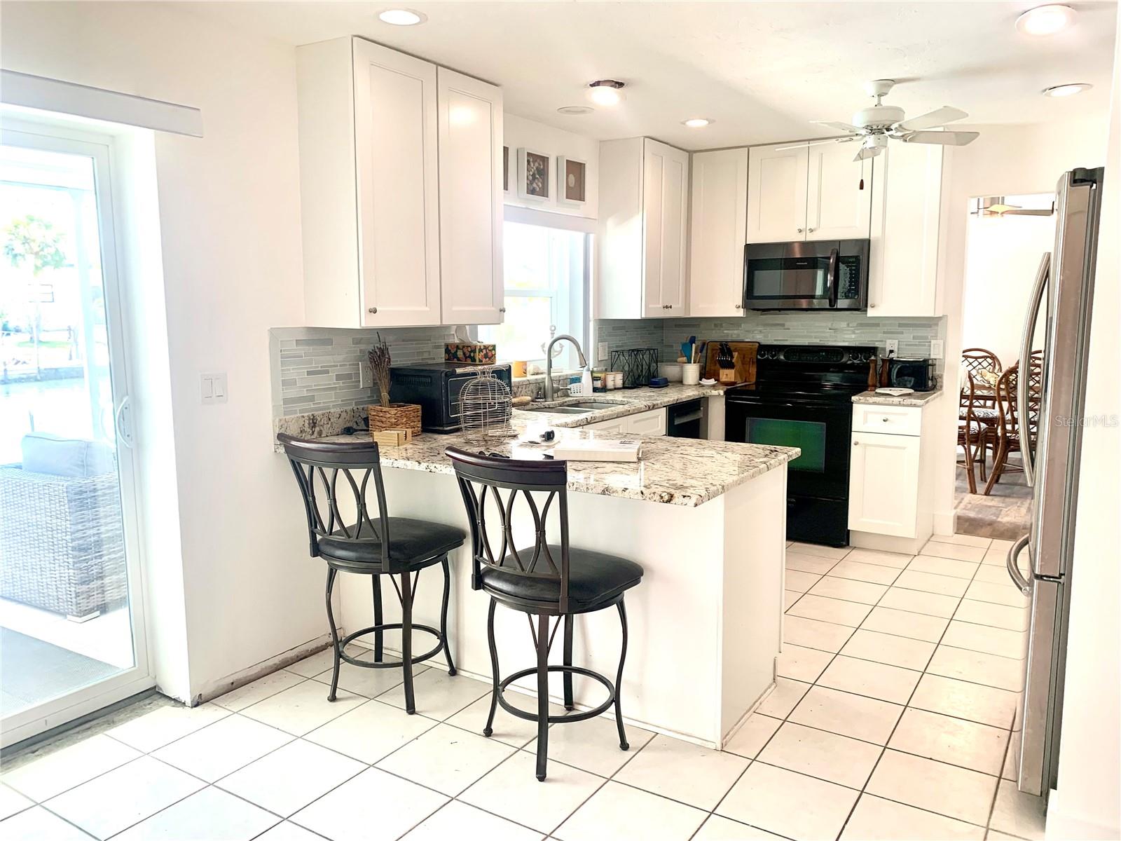 1714 MEADOWOOD ST, SARASOTA, FL — photo 41