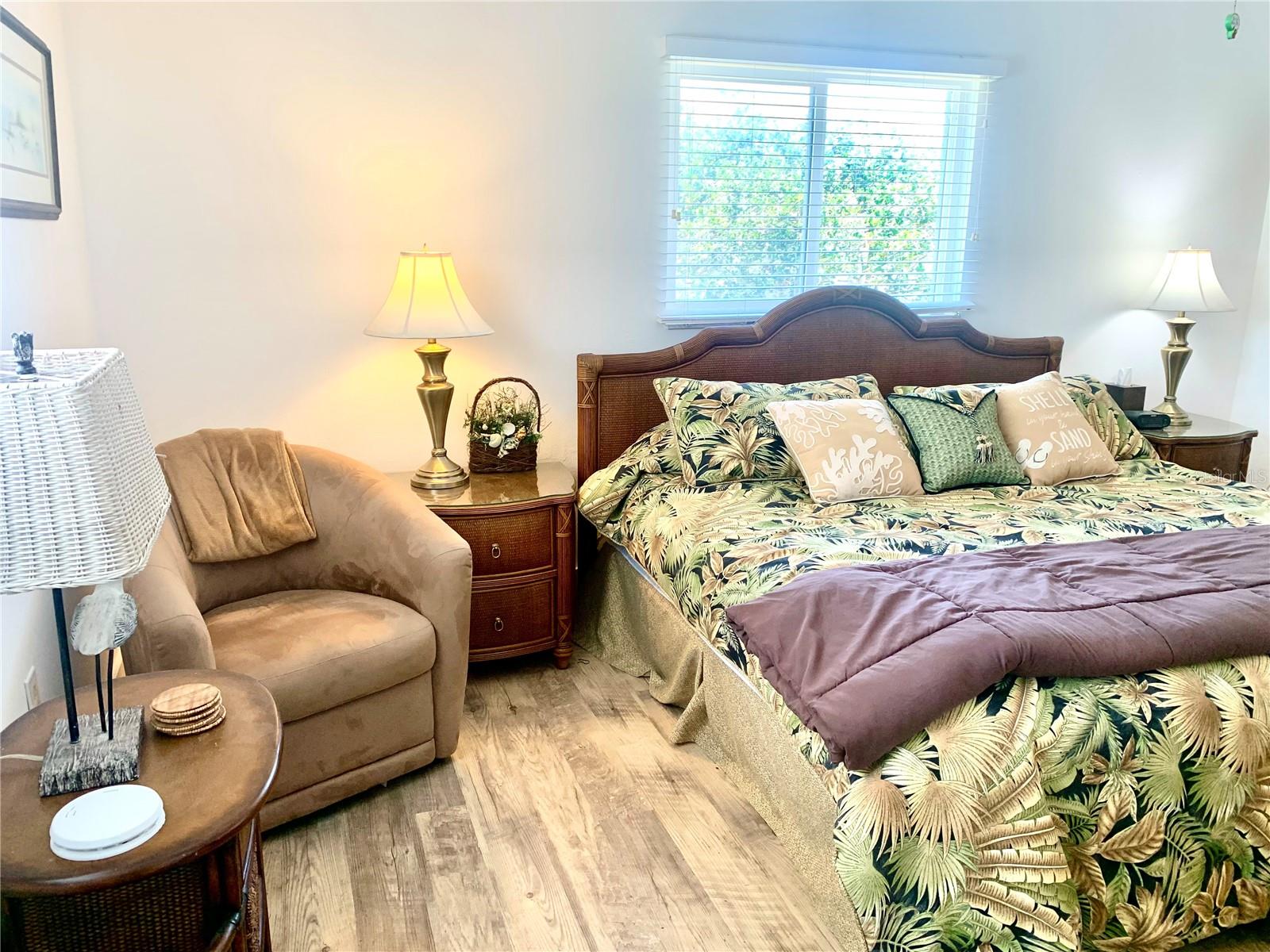 1714 MEADOWOOD ST, SARASOTA, FL — photo 17