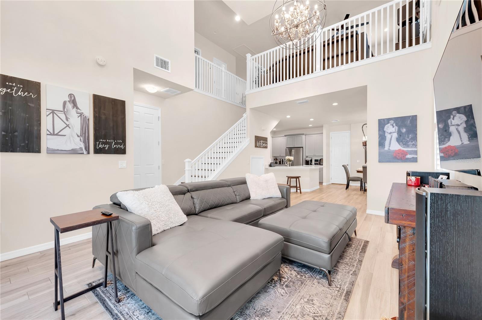 2280 MONTVIEW DR, CLEARWATER, FL — photo 8