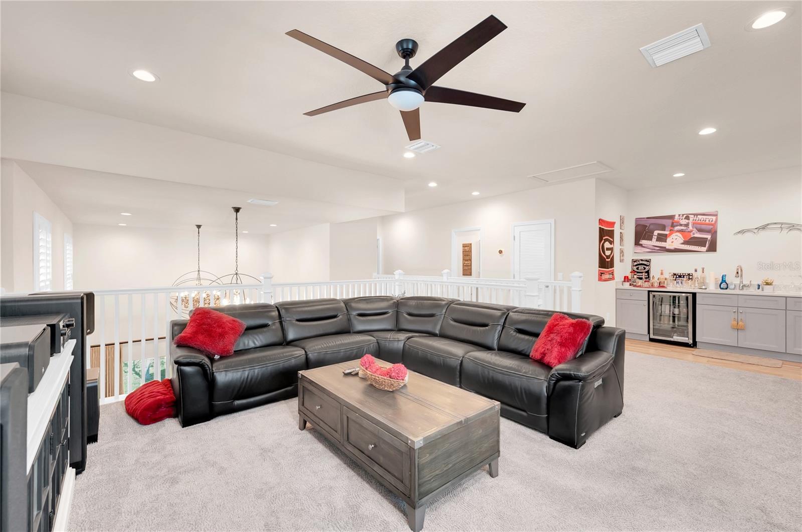2280 MONTVIEW DR, CLEARWATER, FL — photo 29