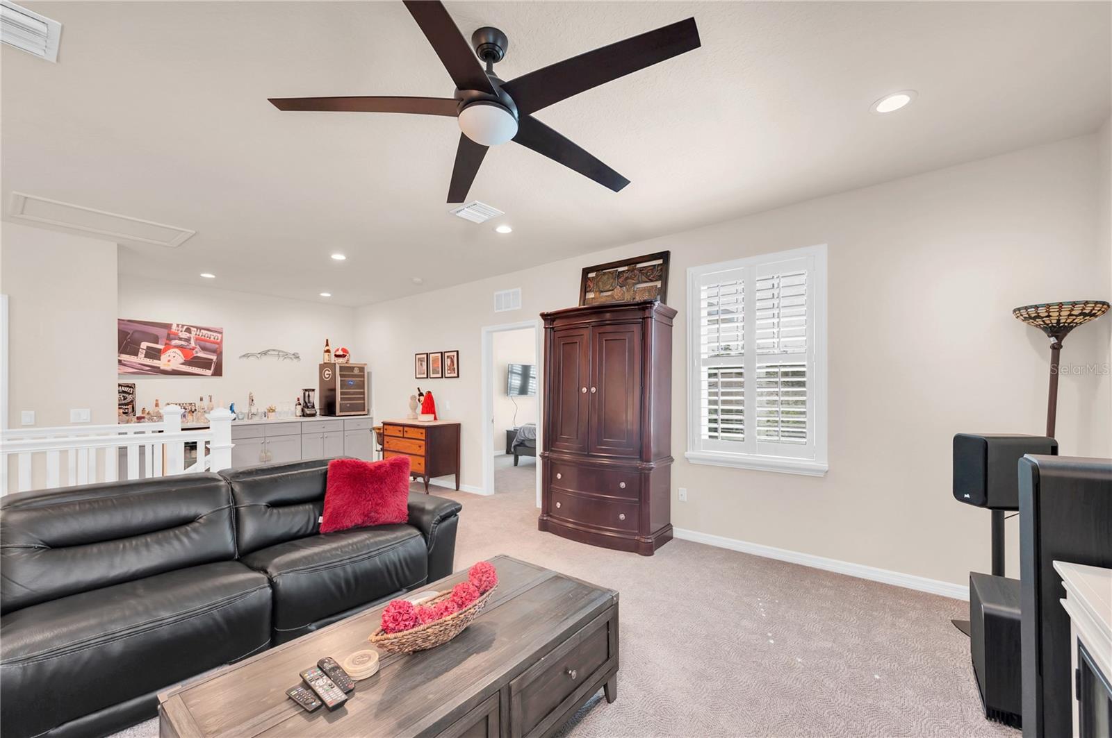 2280 MONTVIEW DR, CLEARWATER, FL — photo 32