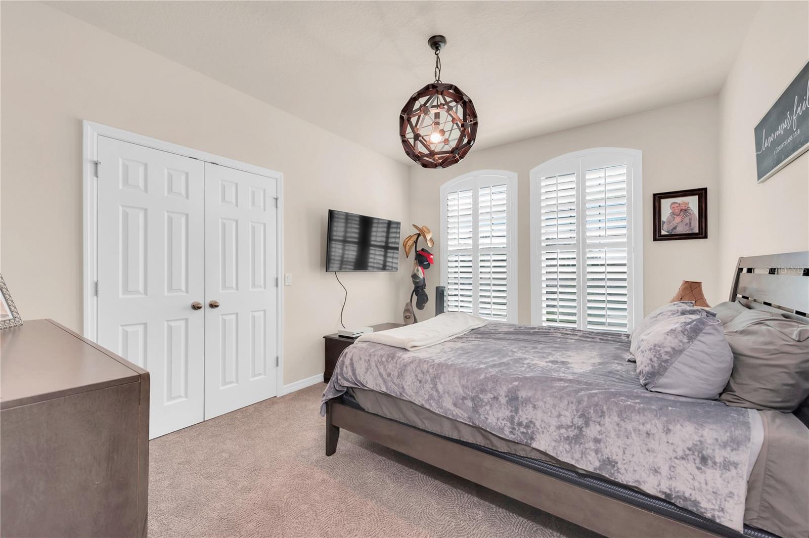 2280 MONTVIEW DR, CLEARWATER, FL — photo 37