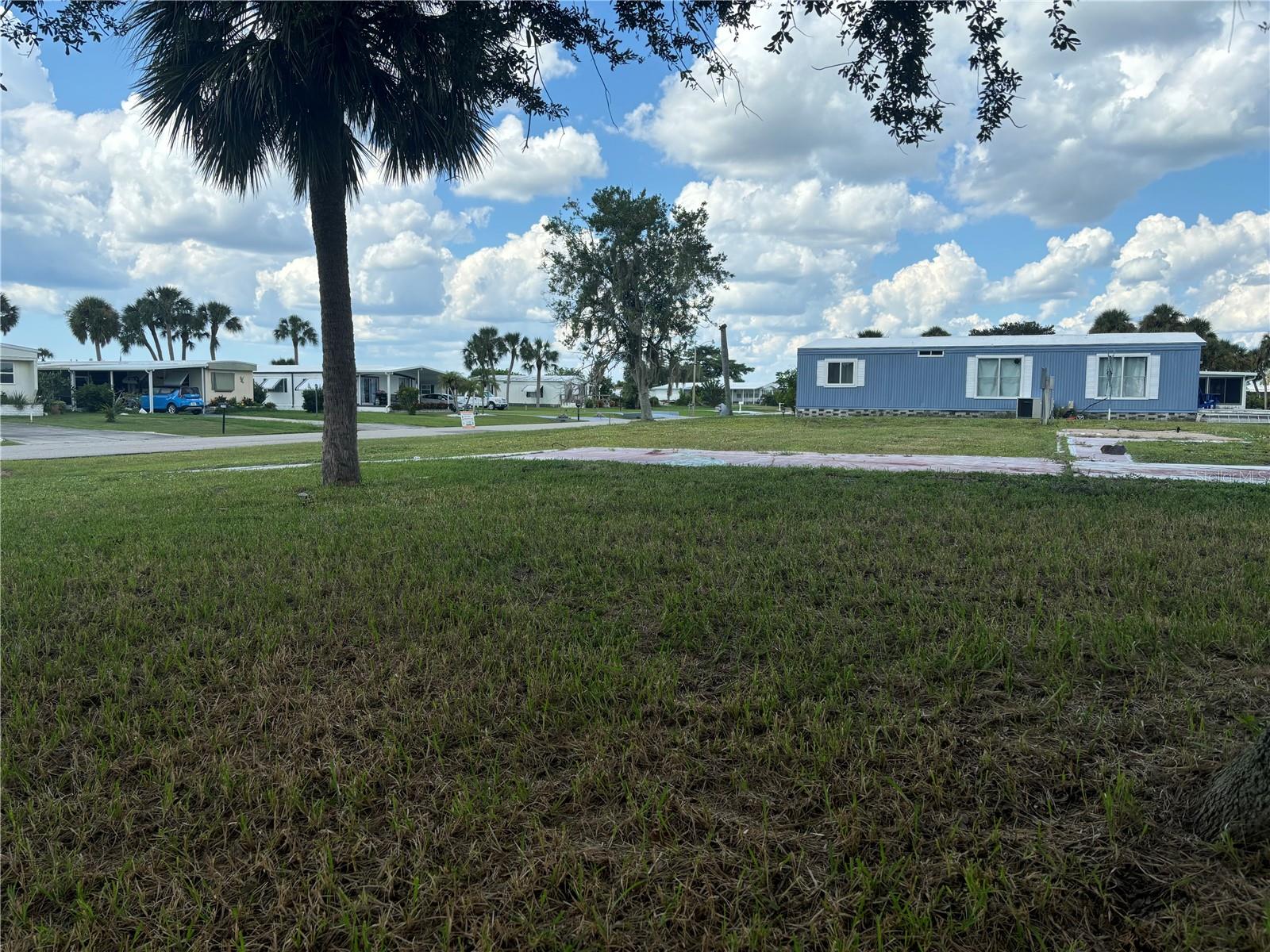1533 BLUE HERON DR, ENGLEWOOD, FL — photo 4