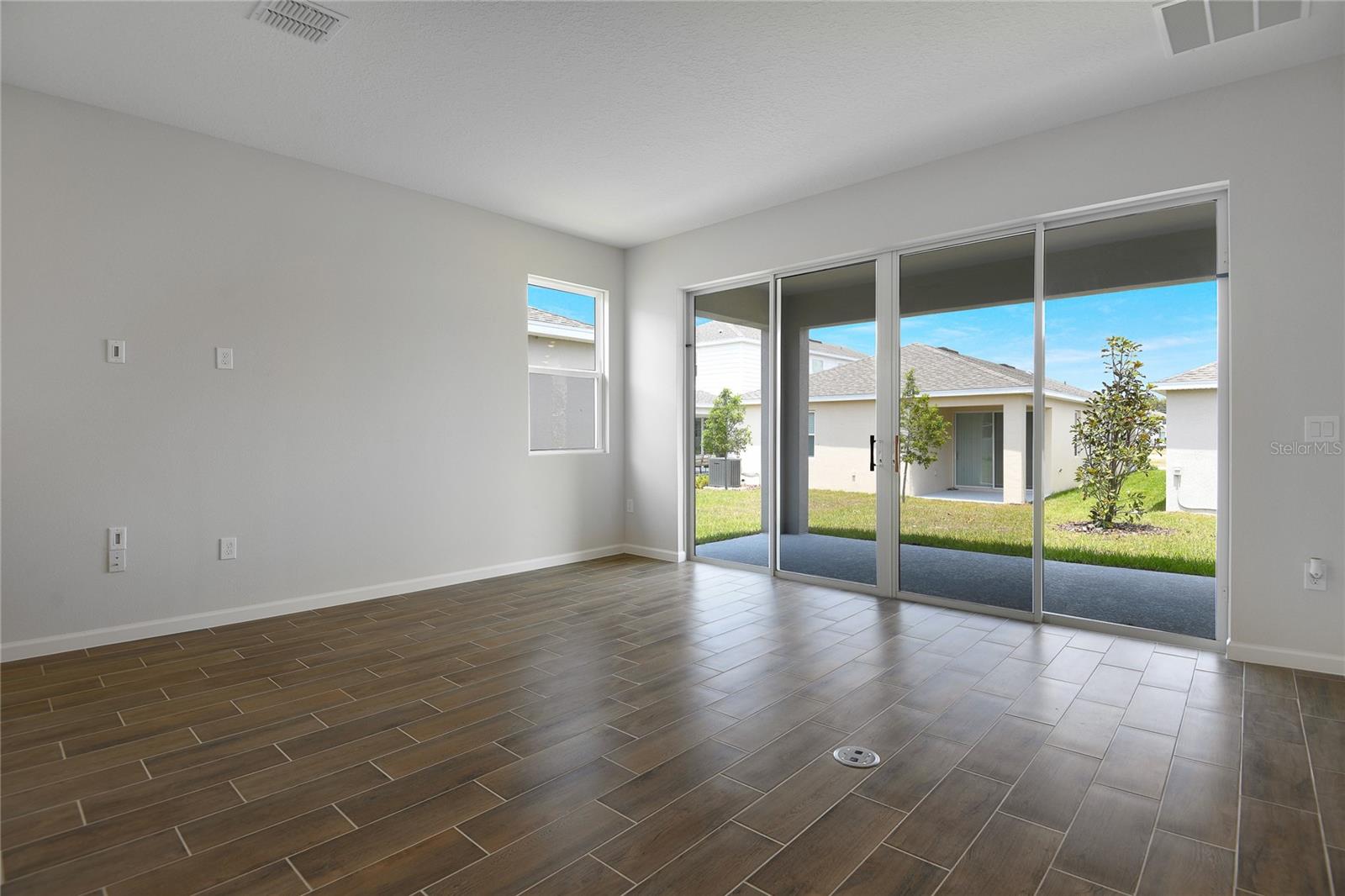 192 FLAG LILLY LN, UMATILLA, FL — photo 8