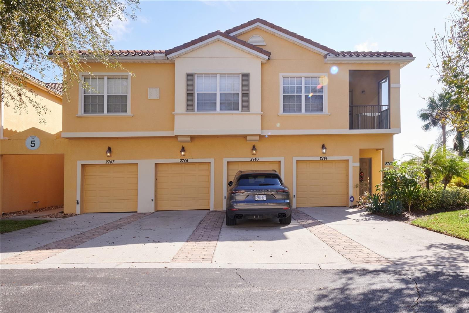 2745 OAKWATER DR, KISSIMMEE, FL
