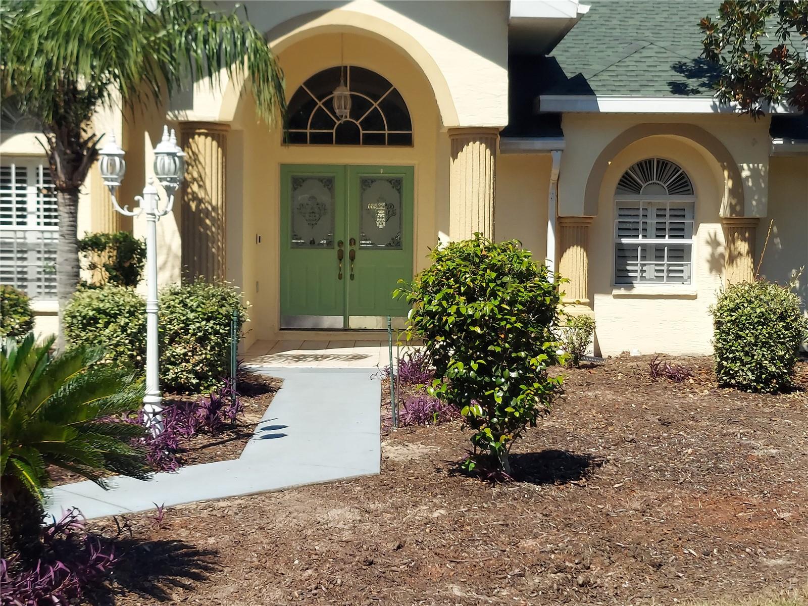 5735 N LENA DR, BEVERLY HILLS, FL — photo 2