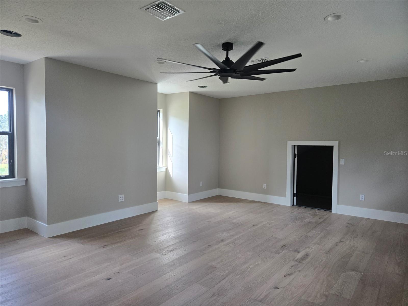 405 LONG AND WINDING RD, HOWEY IN THE HILLS, FL — photo 138
