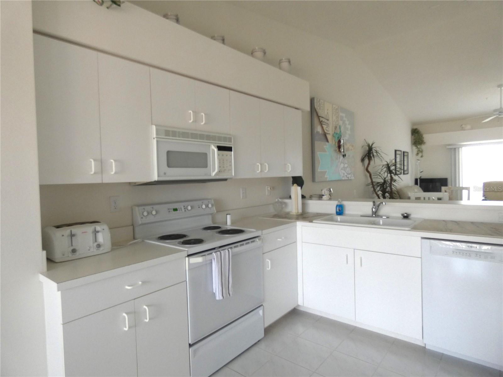 9641 CASTLE POINT DR #1225, SARASOTA, FL — photo 4