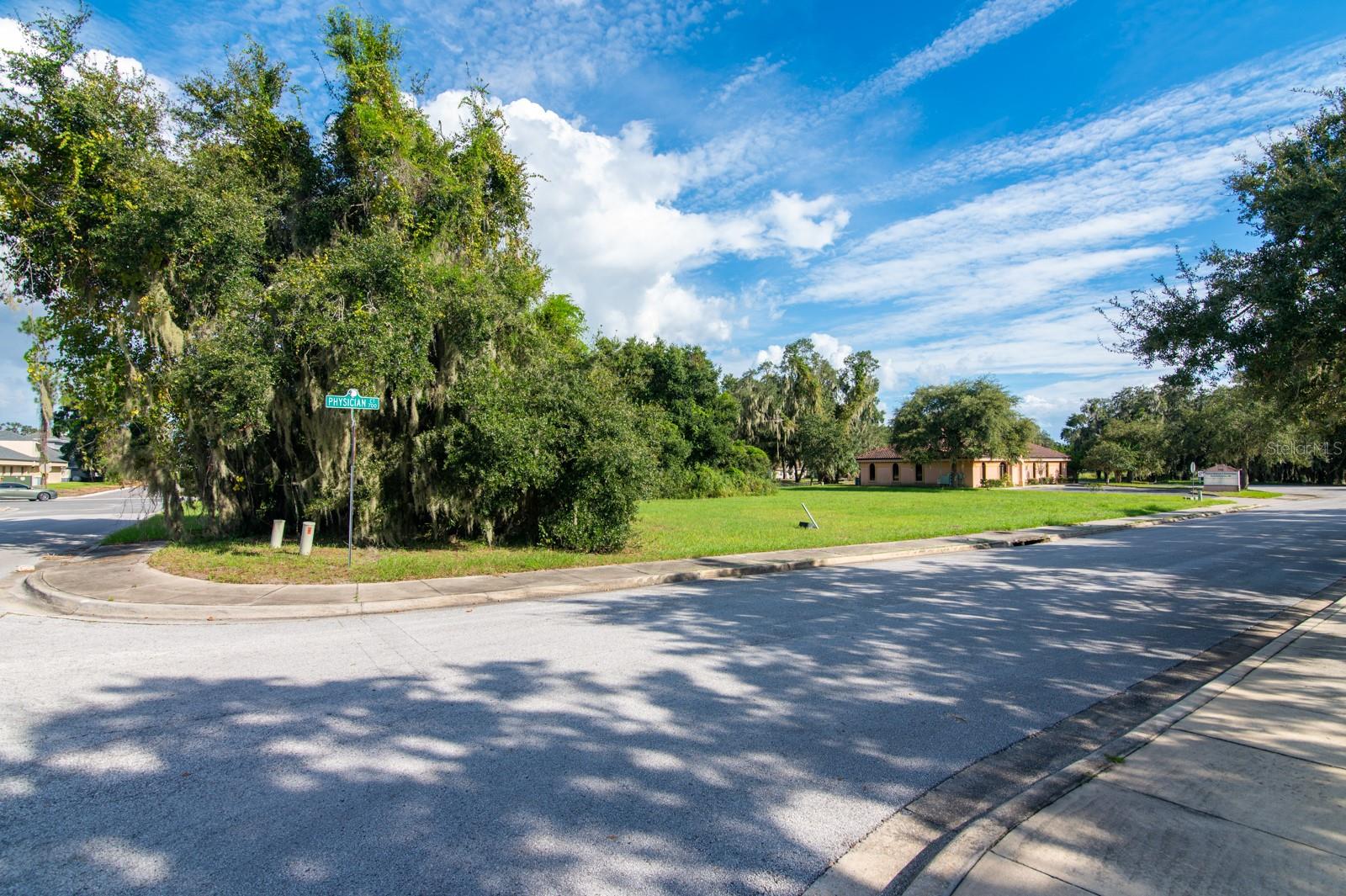 700 PHYSICIANS CT, LEESBURG, FL — photo 40