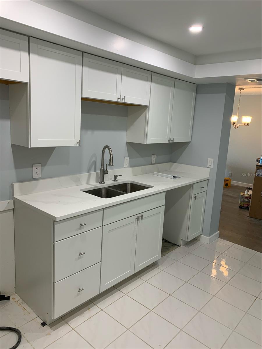 255 DOLPHIN PT #809, CLEARWATER, FL — photo 3