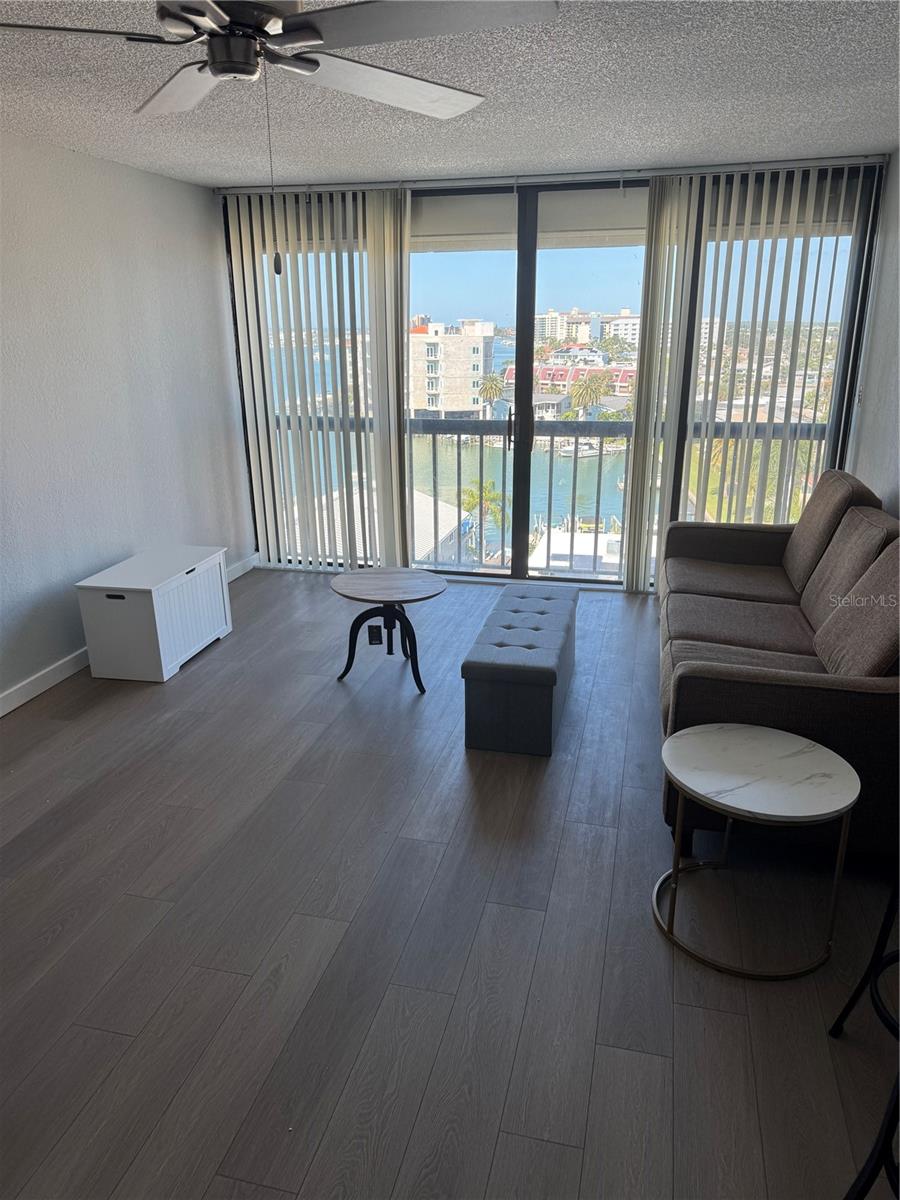 255 DOLPHIN PT #809, CLEARWATER, FL — photo 9
