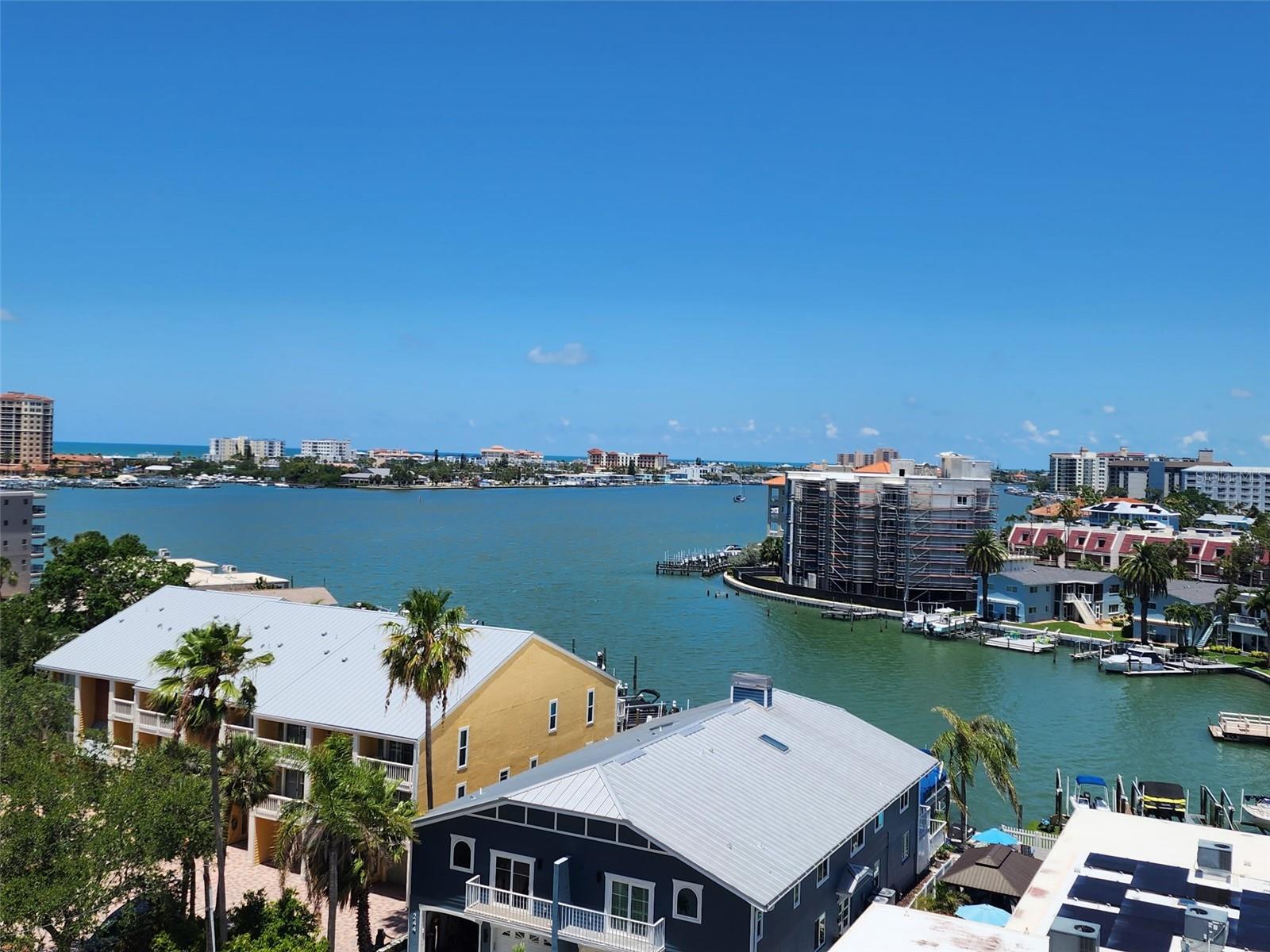 255 DOLPHIN PT #809, CLEARWATER, FL — photo 16