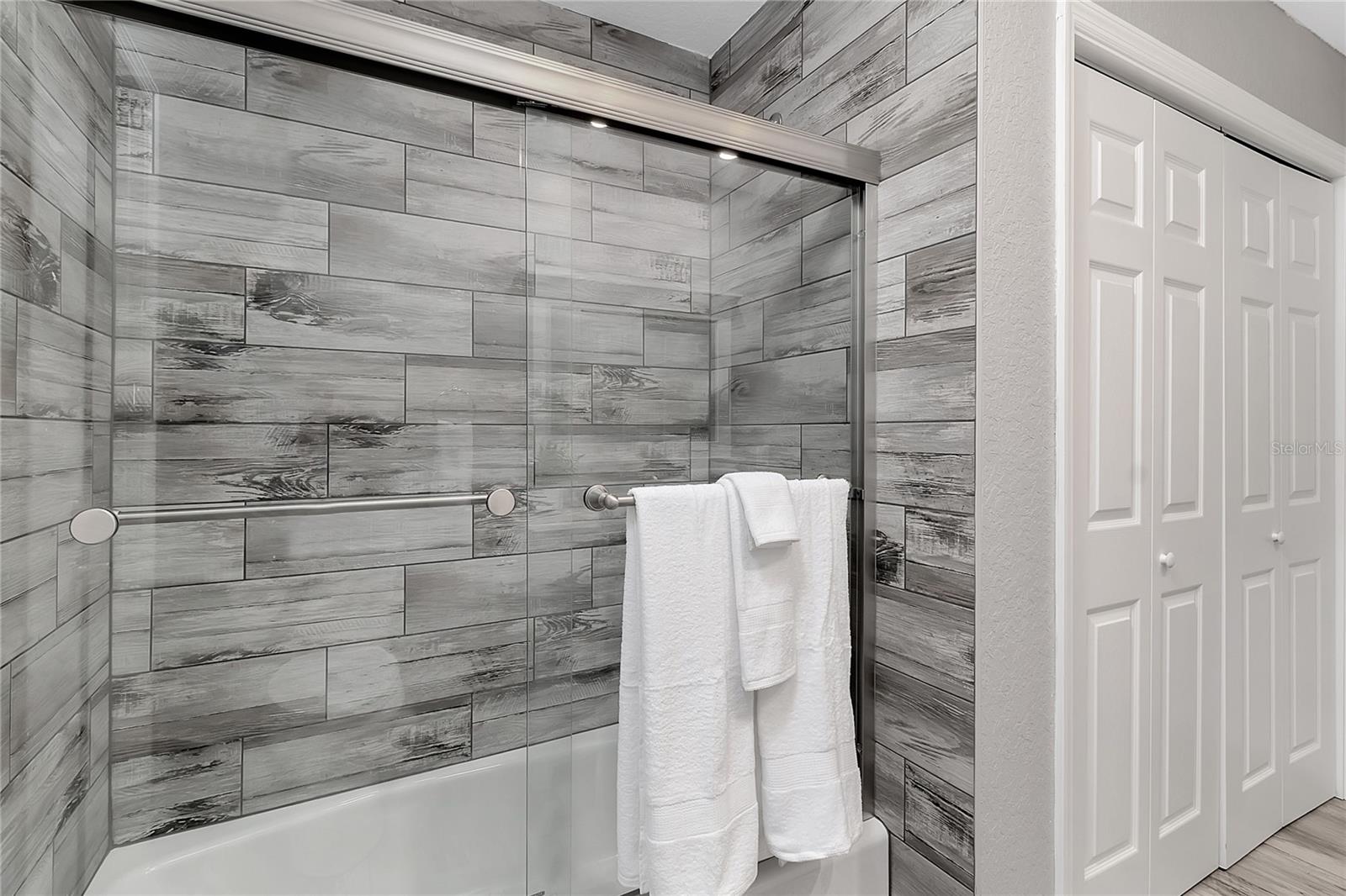 60 GOLFVIEW RD, ROTONDA WEST, FL — photo 39